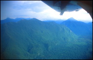 MZV Gunung Mulu National Park view on mountains from aircraft b.jpg